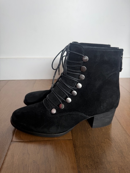 Earth Black Suede Lace-Up Ankle Boots with Button Detail - Picture 4 of 7